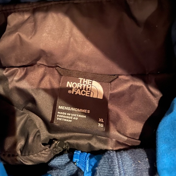 The North Face Ski/ Snowboard jacket - Picture 2 of 2